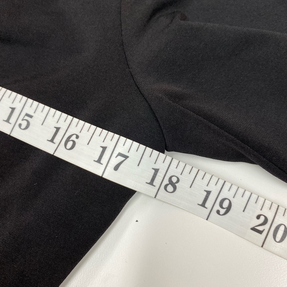 WHITE HOUSE BLACK MARKET simple black dress !!! - Picture 14 of 16